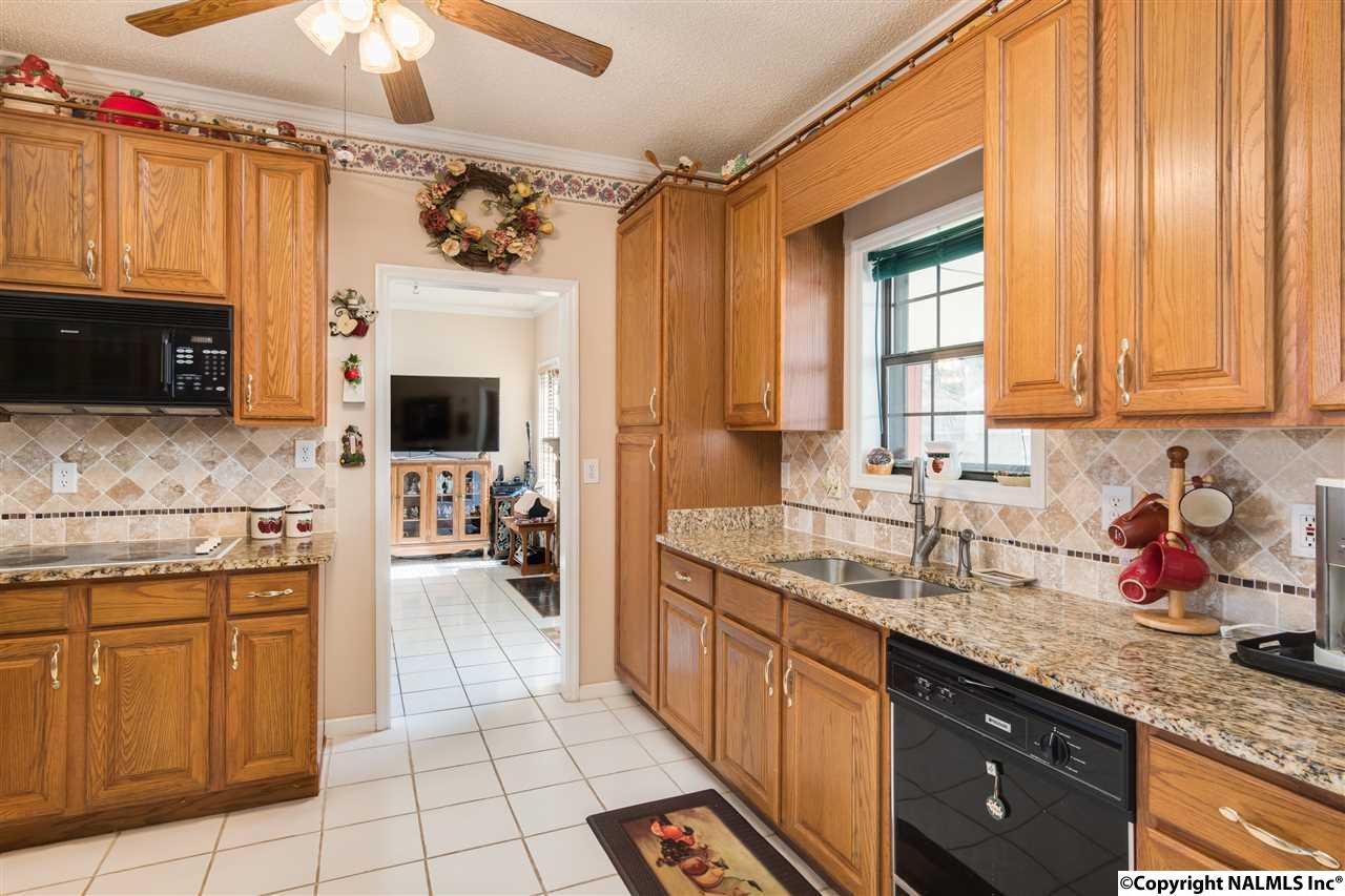 143 Dee Ann Road - Photo 1