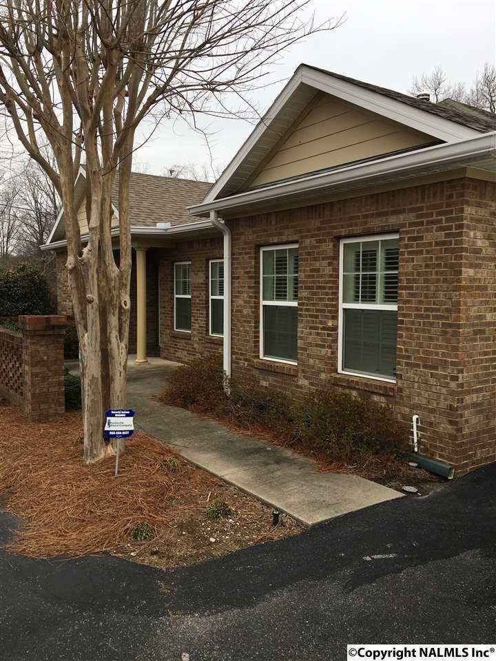 8 Valley Way Circle - Photo 1