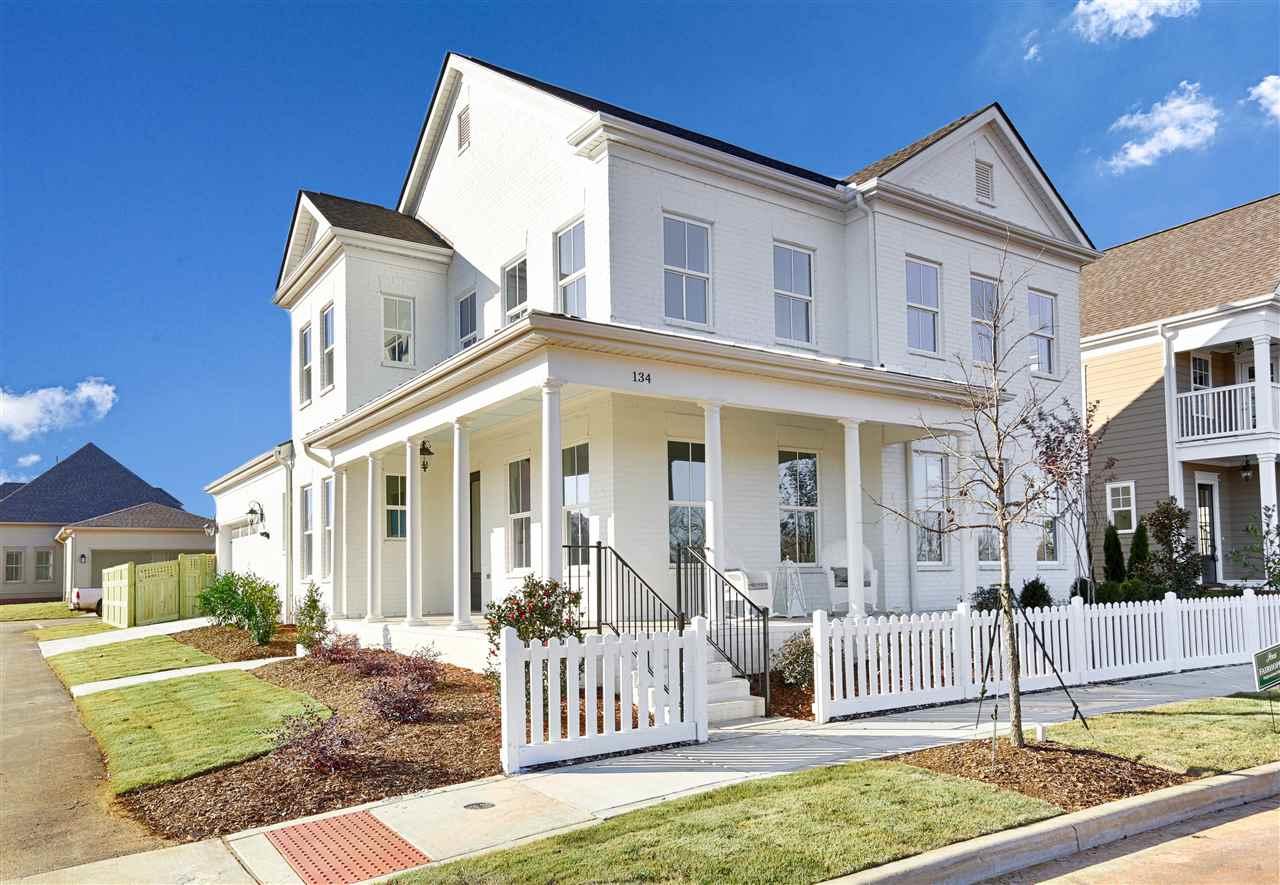 134 Bur Oak Drive - Photo 1