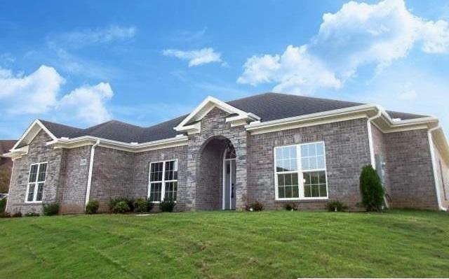 138 Sanders Drive - Photo 1