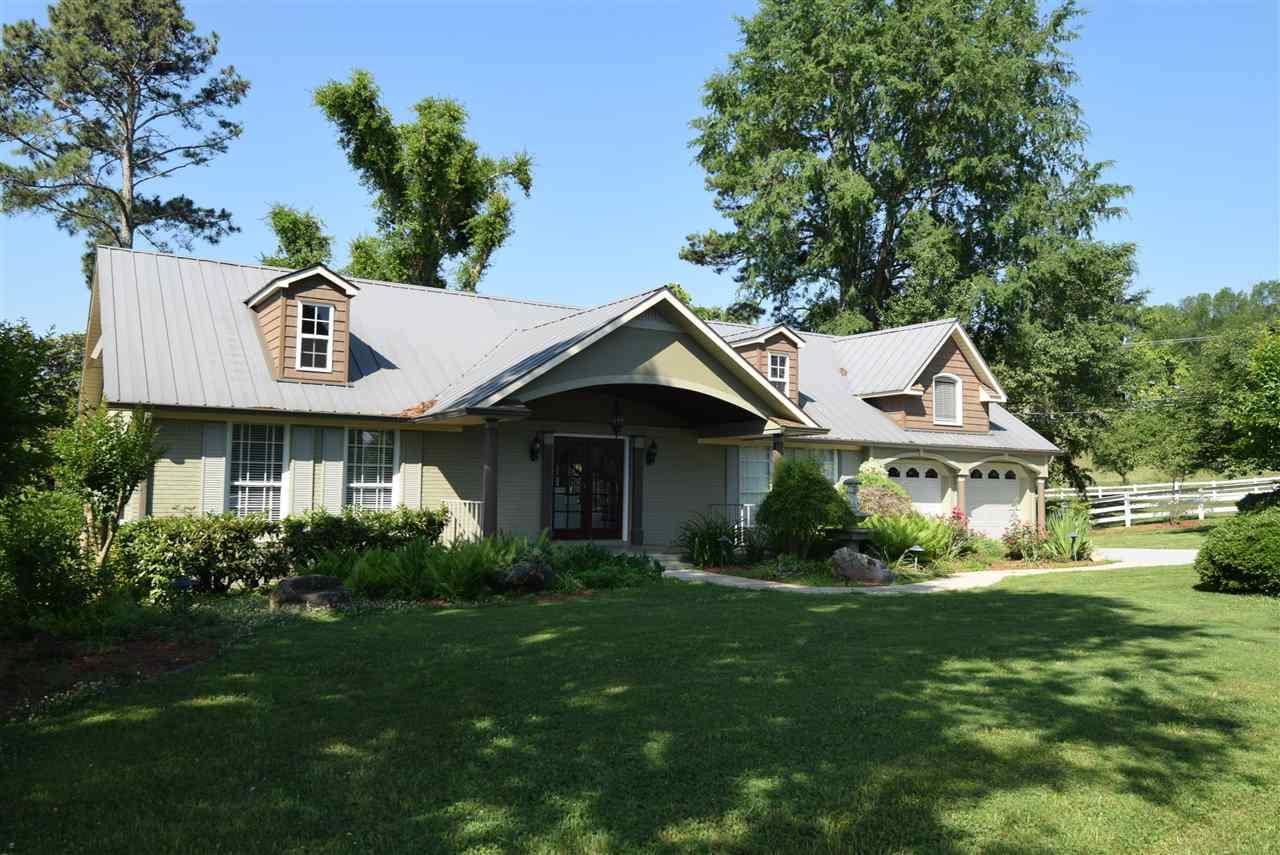 3845 Meadowwood Circle - Photo 1