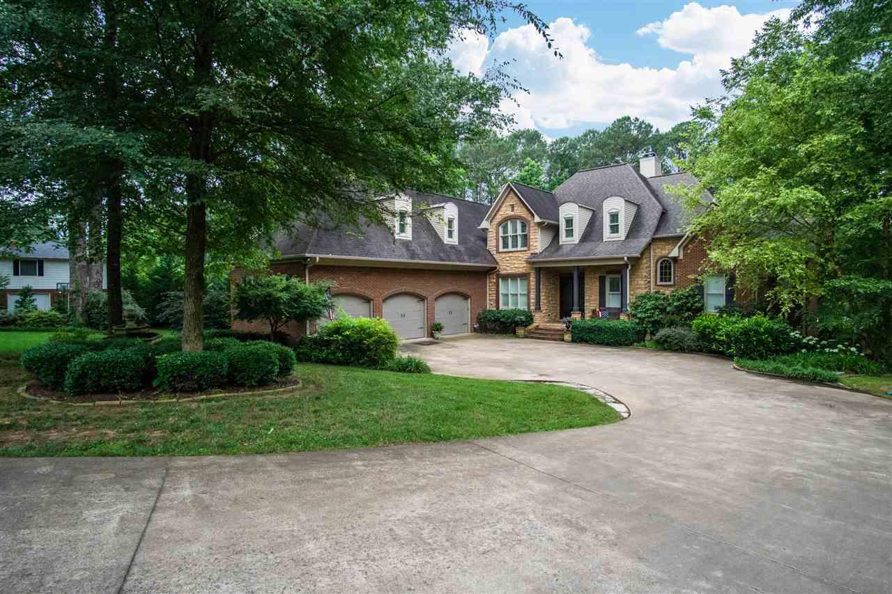 1827 Riverview Circle - Photo 1