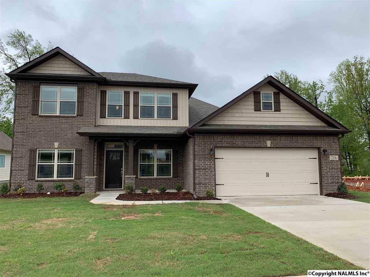 216 Liz Lane - Photo 1