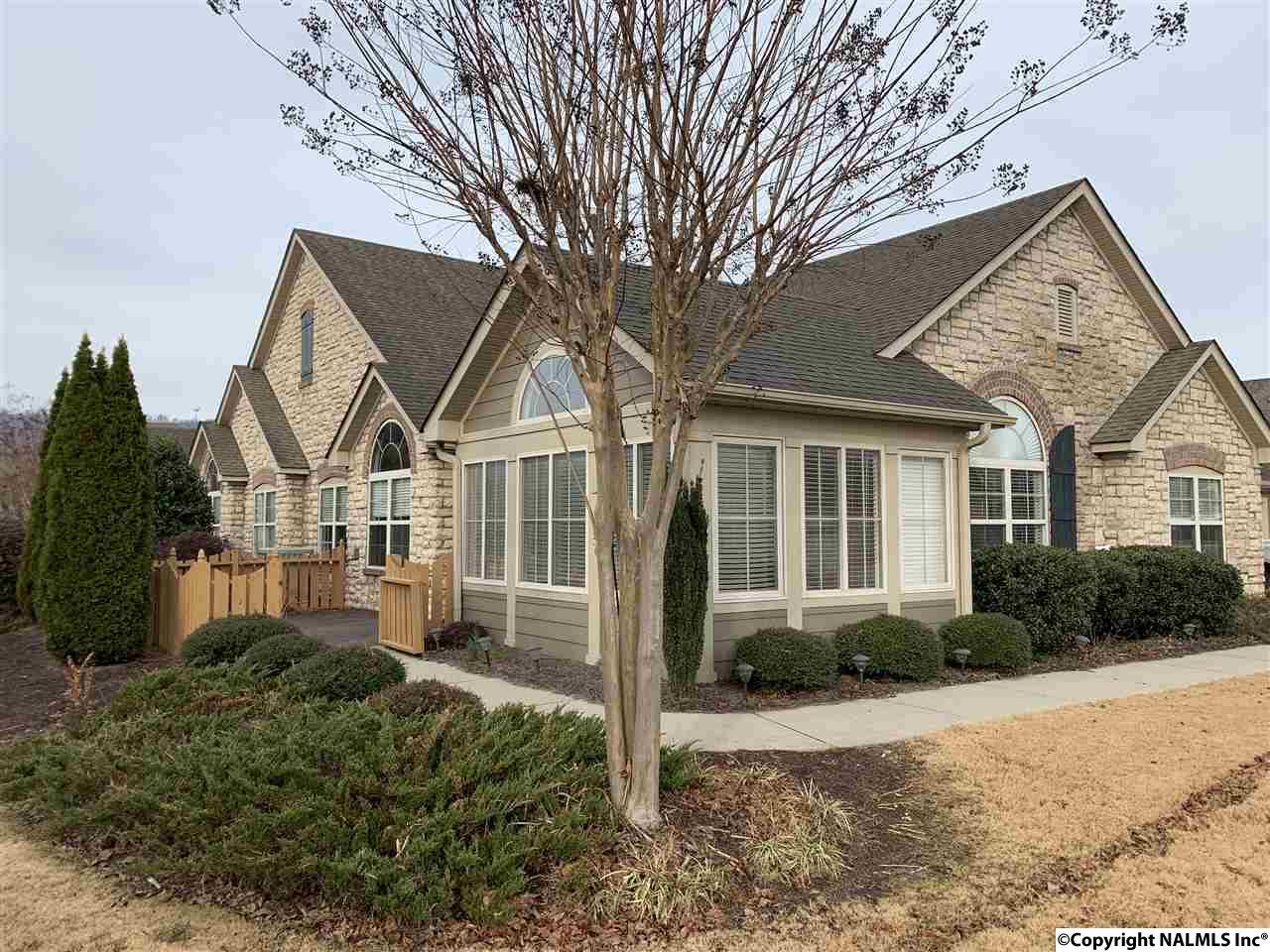 30 Laurel Lane - Photo 1