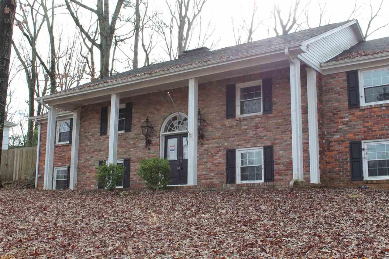 213 North Sequoia - Photo 1
