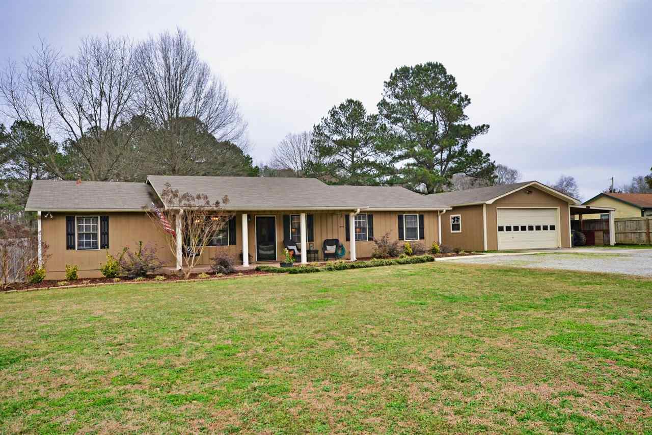 27 Lucy Avenue - Photo 1