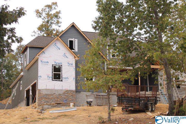 805 Lakewood Drive - Photo 1