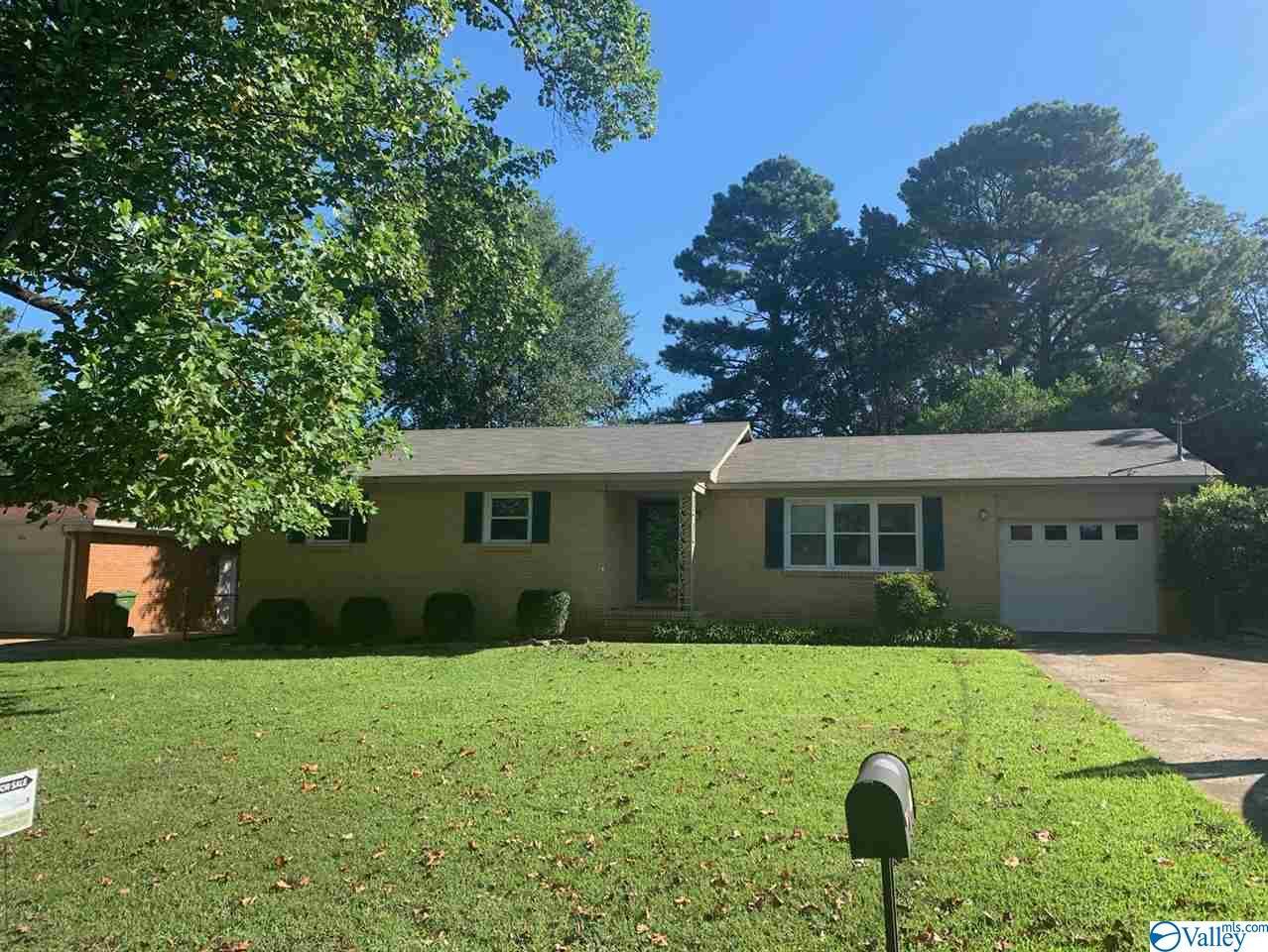 1816 Carson Lane - Photo 1