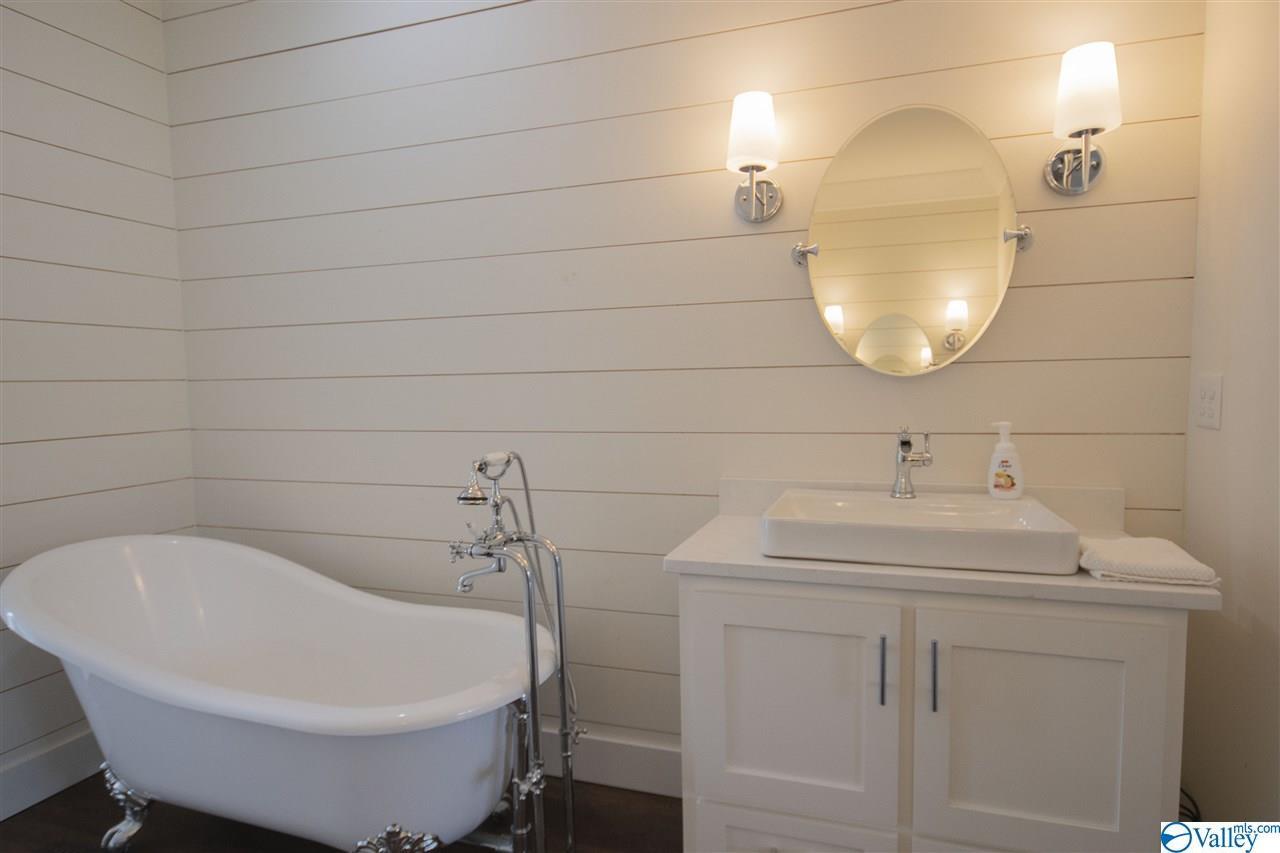 1220 Glendale Road - Photo 1