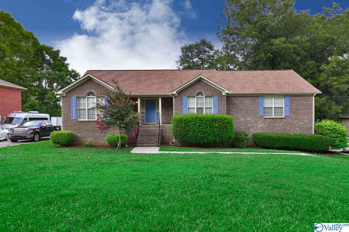 163 Derwent Lane - Photo 1