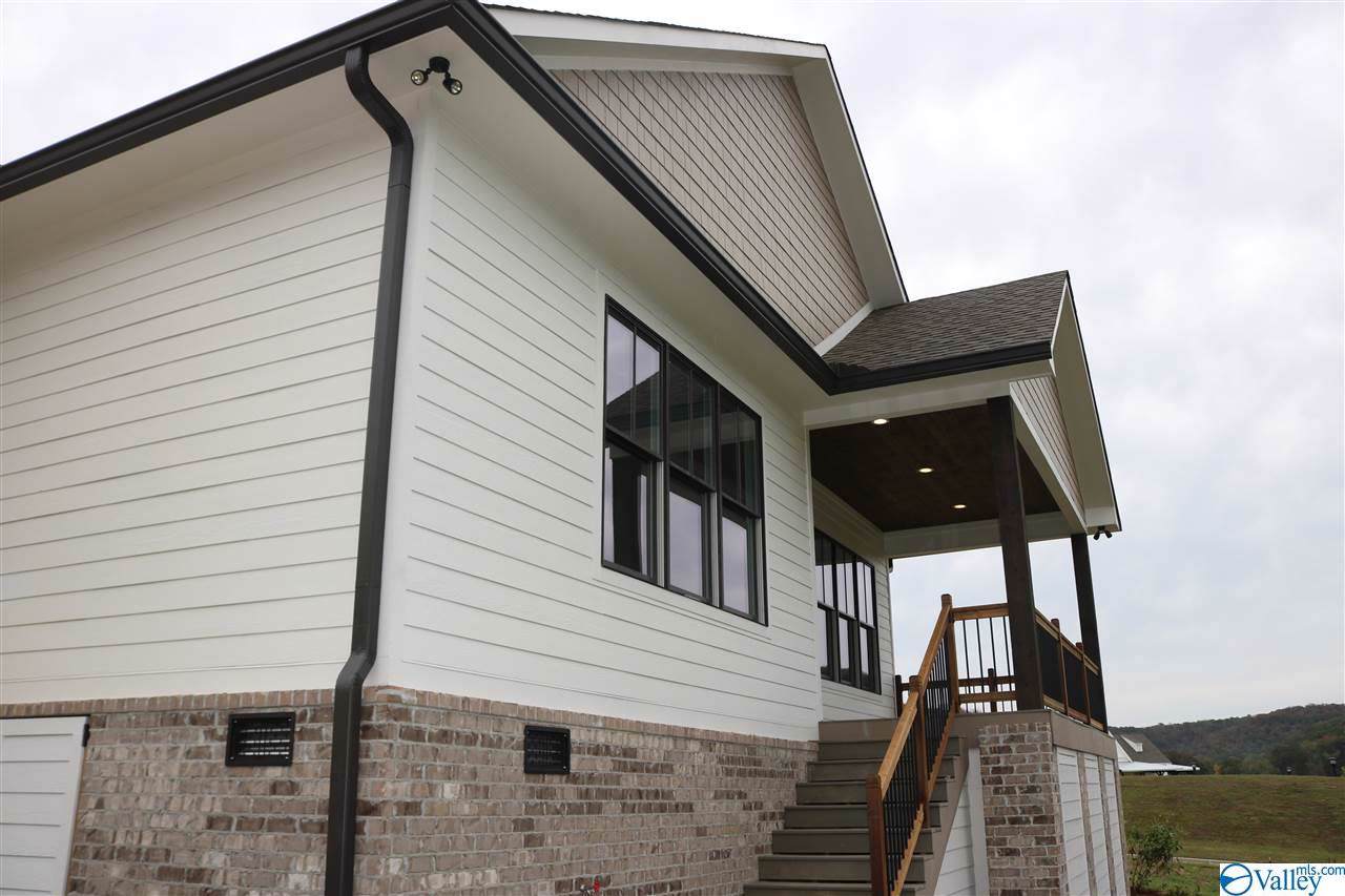 408 Colonial Drive - Photo 1