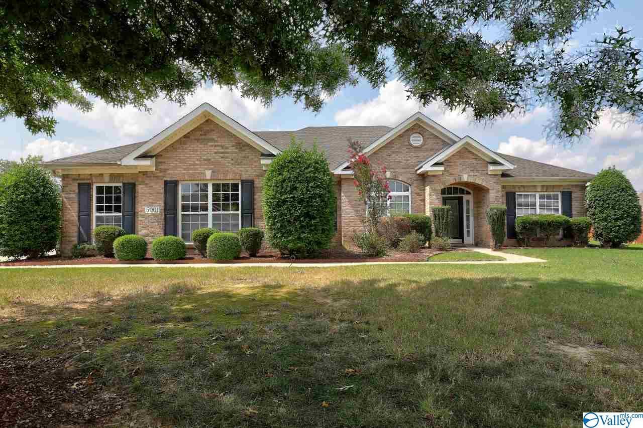 5001 Creekbriar Circle - Photo 1
