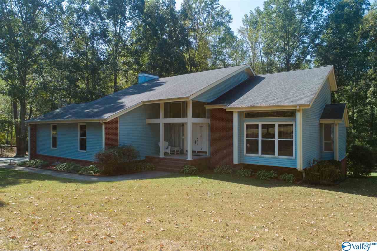 1063 Hillcrest Drive - Photo 1