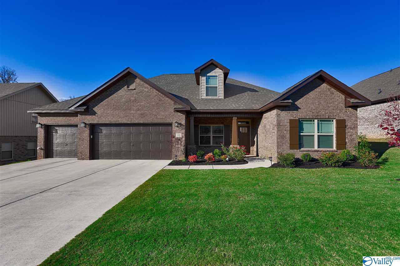 109 Oakside Circle - Photo 1