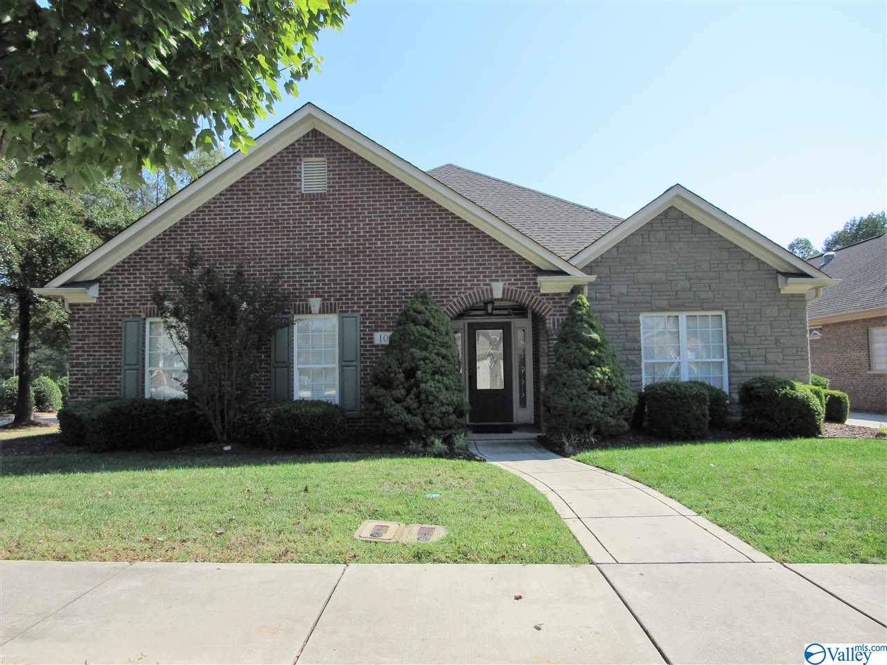 106 Belmont Place - Photo 1