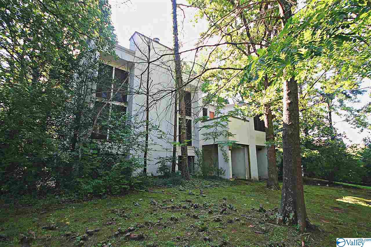 1902 Parkhill Road - Photo 1