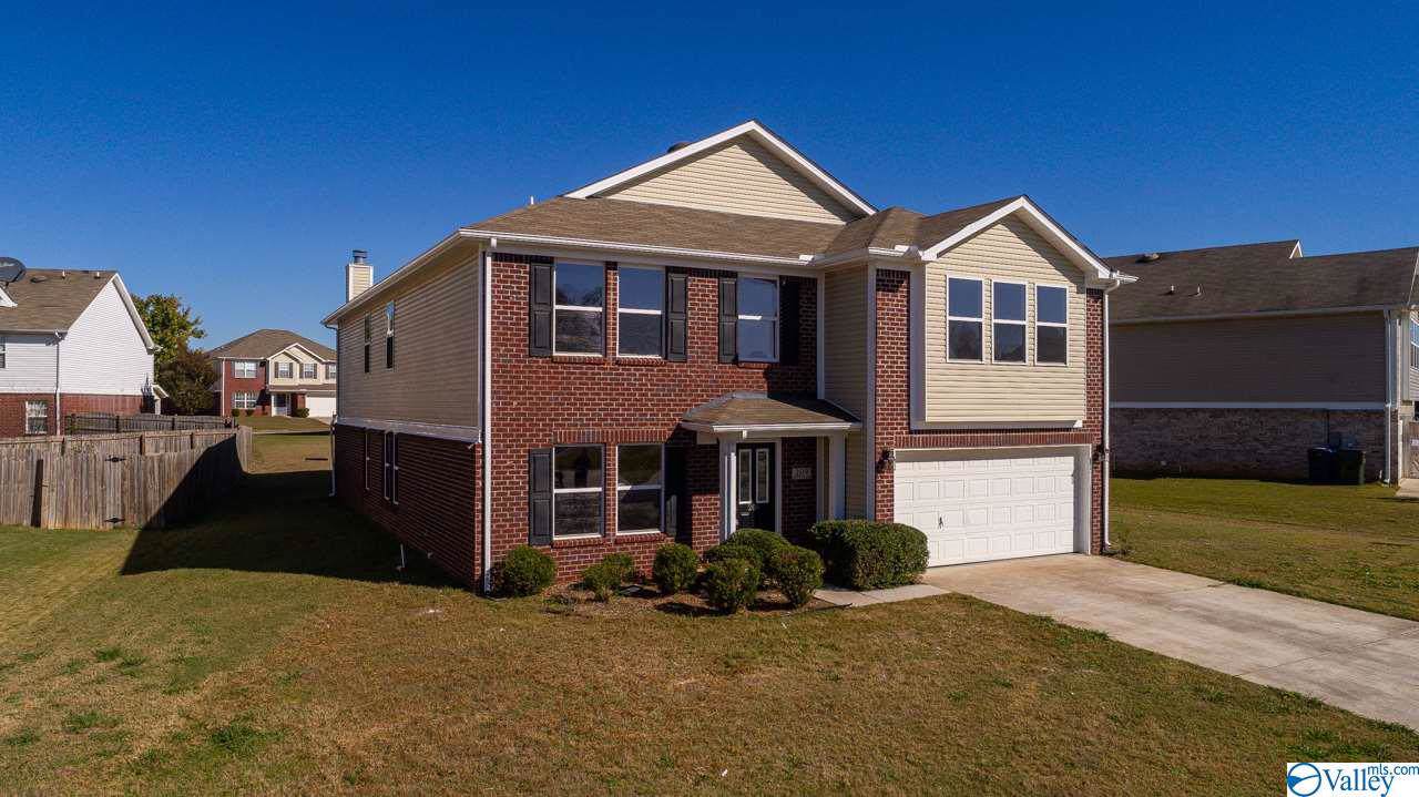 209 Brockton Drive - Photo 1
