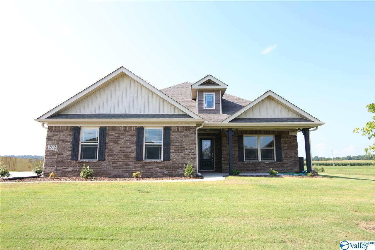 303 Avebury Road - Photo 1