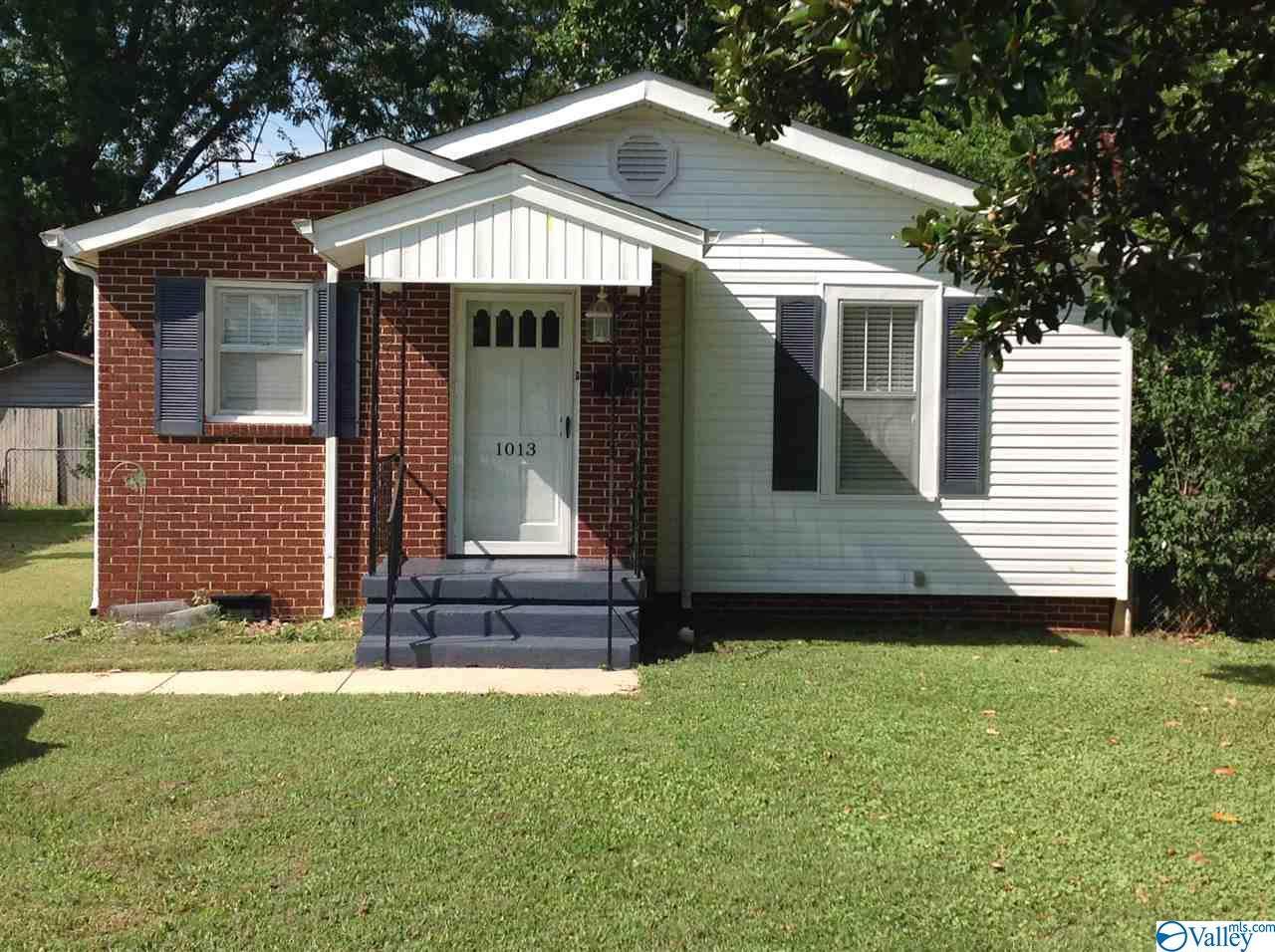 1013 Mccullough Avenue - Photo 1