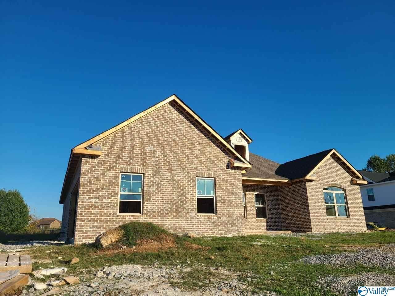 105 Waterbury Drive - Photo 1