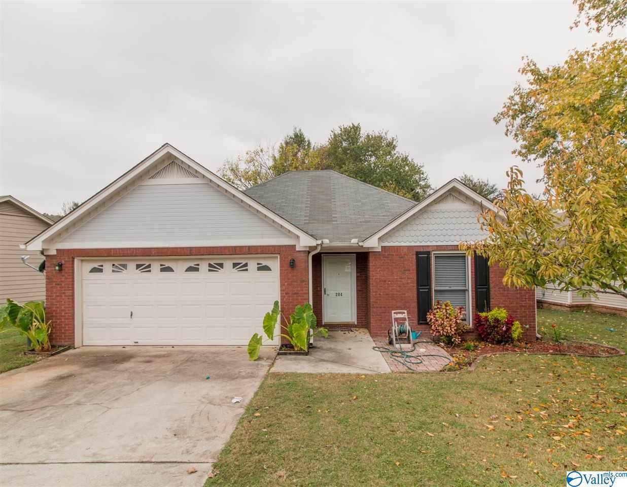 204 Albany Drive - Photo 1