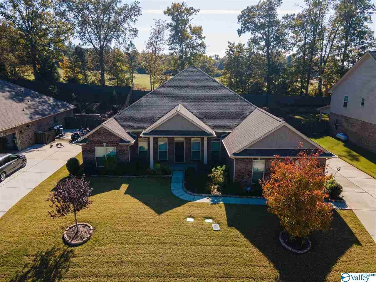 111 Chesnut Heath Court - Photo 1