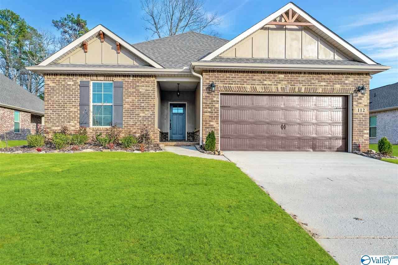 112 Pandilla Drive - Photo 1