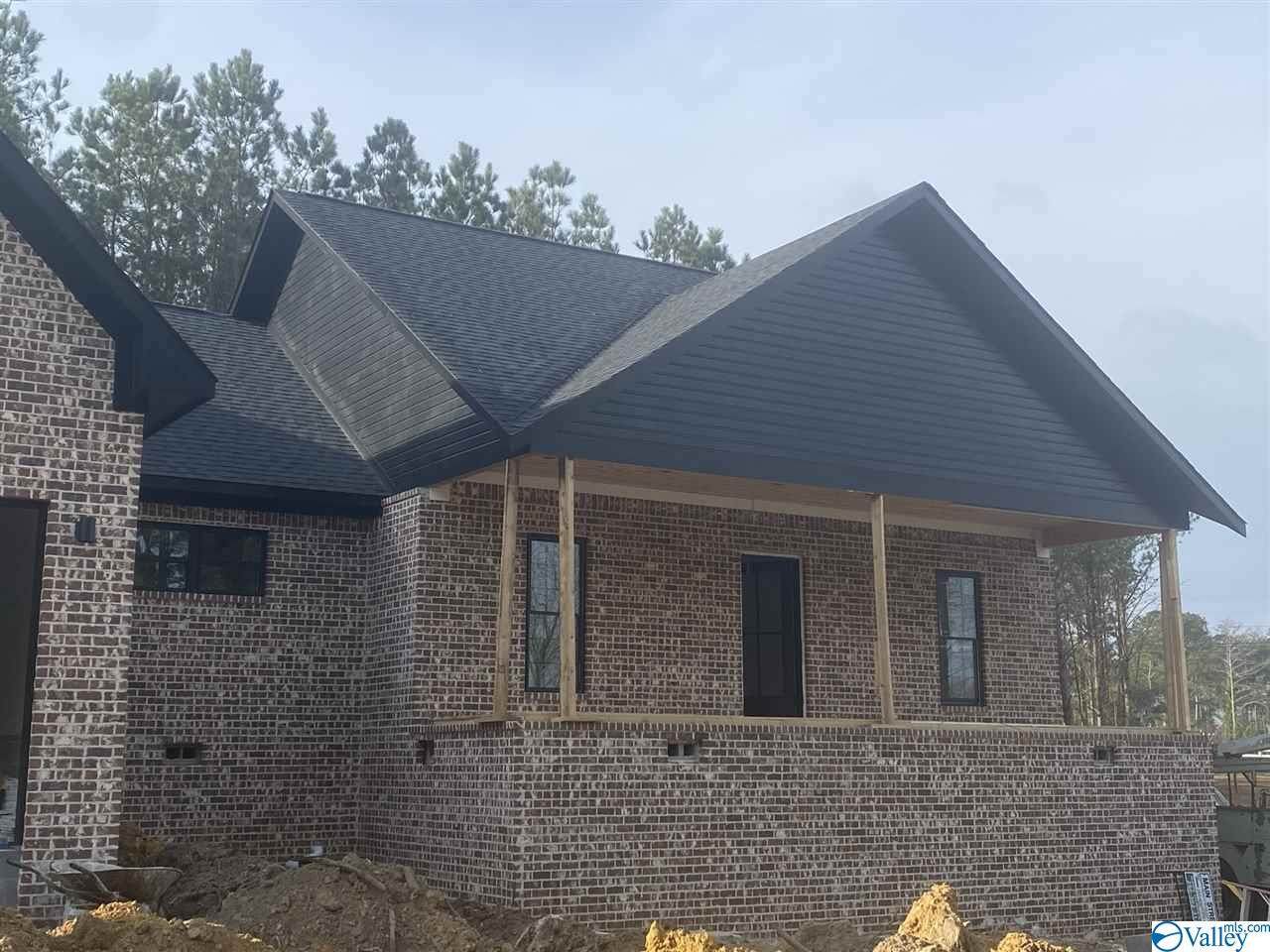 68 Pierce Road - Photo 1