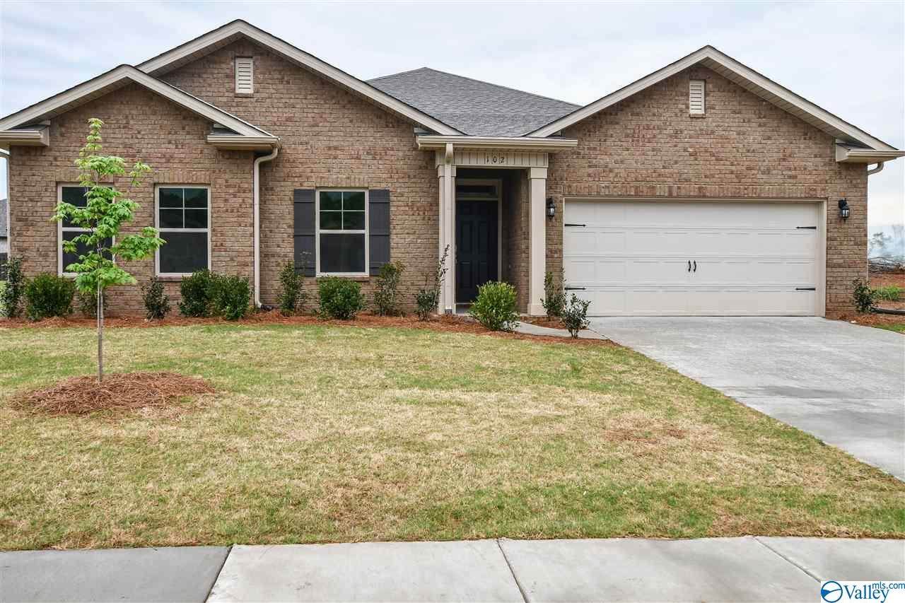 102 Duskwood Drive - Photo 1