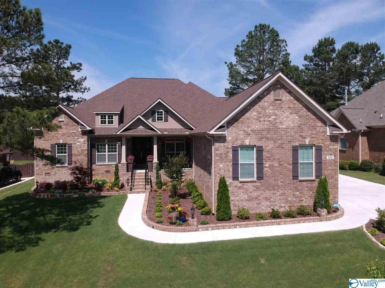132 Fieldmaster Drive - Photo 1