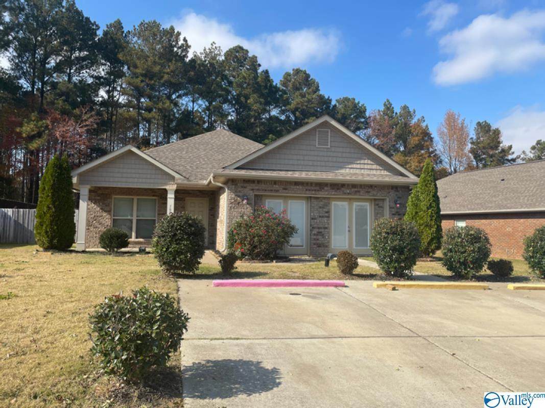 102 Clydesdale Lane - Photo 1