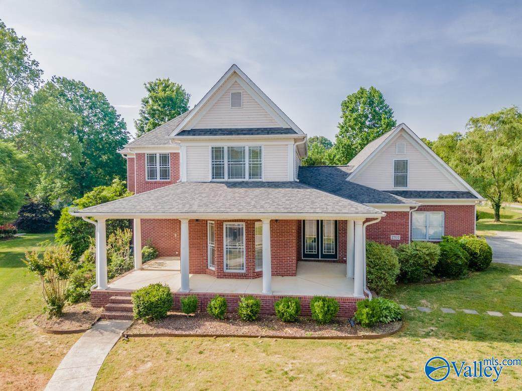 2707 Kentshire Circle - Photo 1