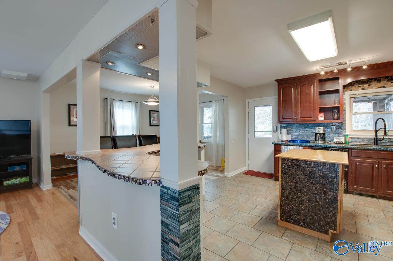 337 Mohawk Road - Photo 1
