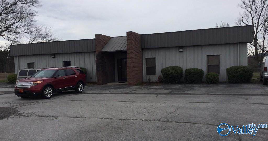 7255 Highway 431 South - Photo 1