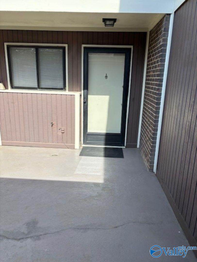 206 Springvale Circle - Photo 1