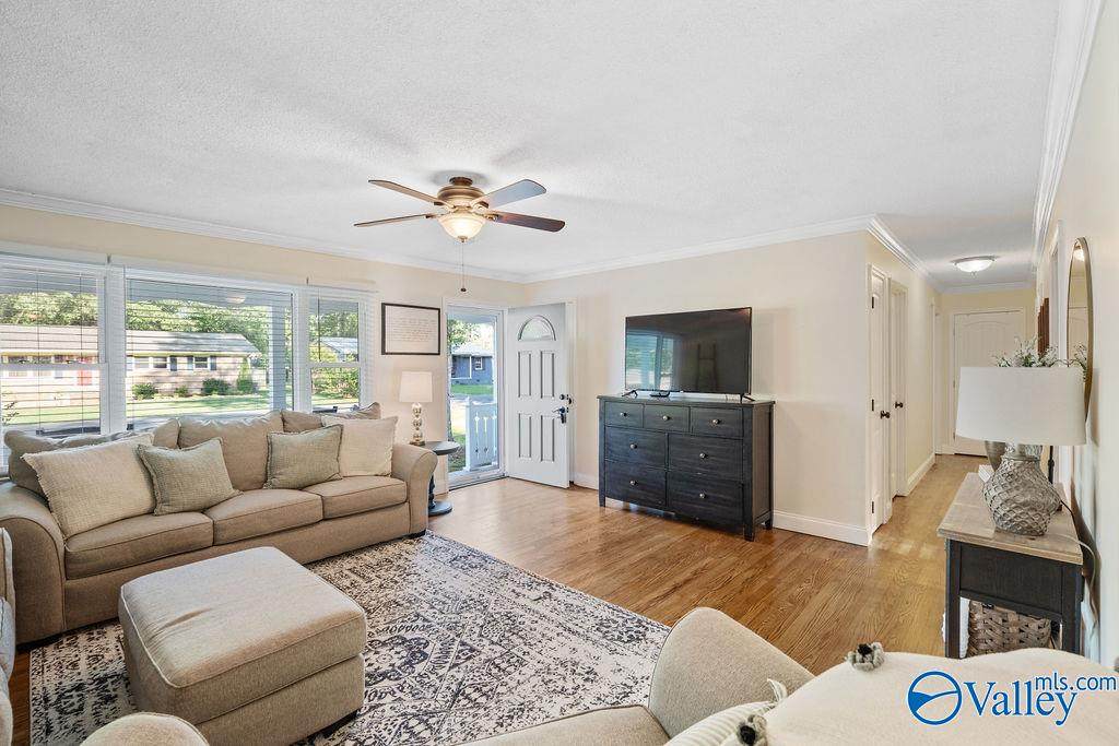 302 Woodall Lane - Photo 1