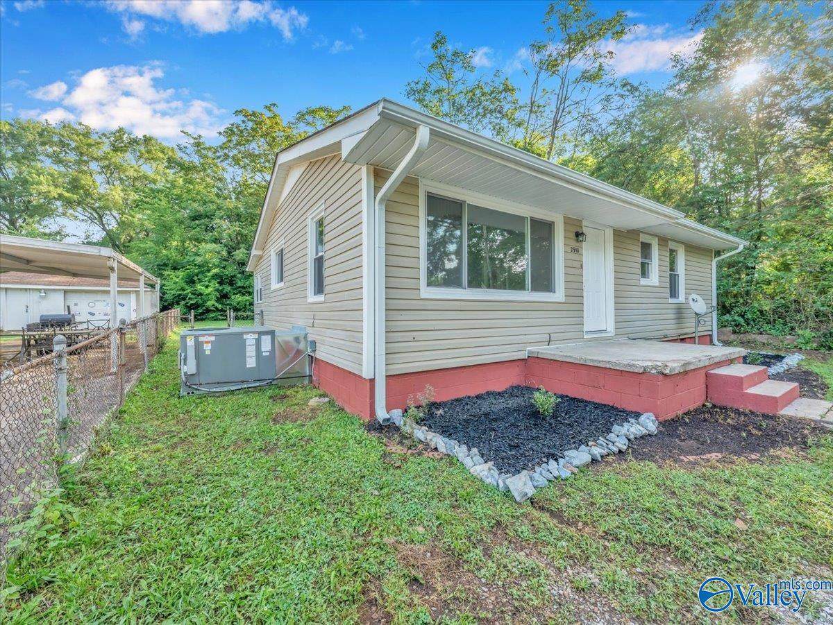 2910 7th Avenue - Photo 1