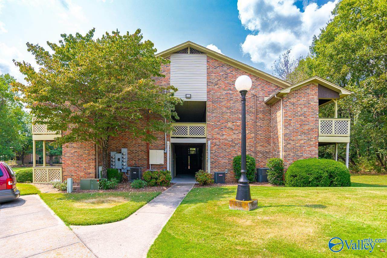 4912 Seven Pine Circle - Photo 1