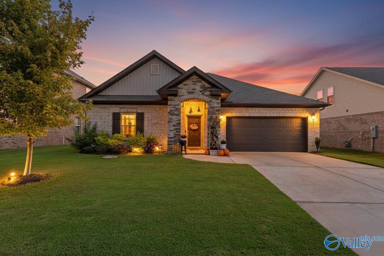 107 Grove Hill Circle - Photo 1