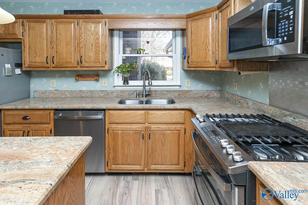 114 Hightower Road - Photo 1