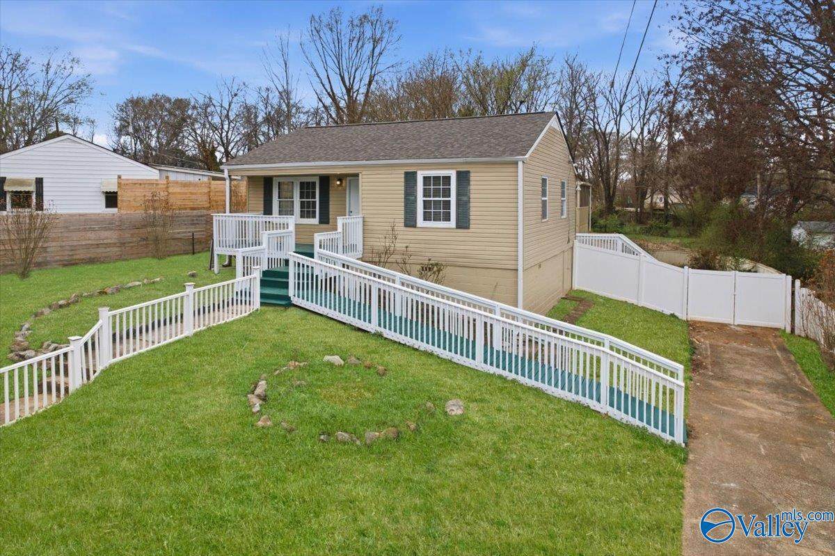 203 Plymouth Road - Photo 1