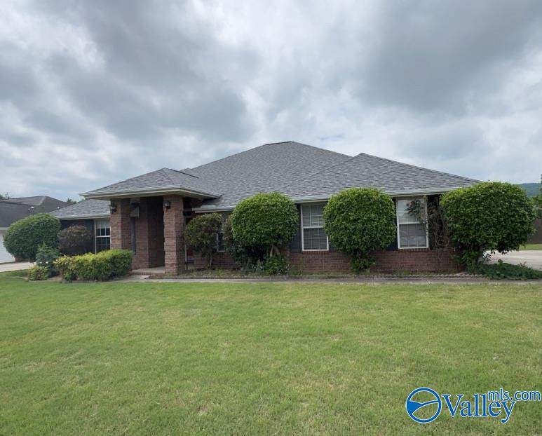 7010 Thornwood Lane - Photo 1