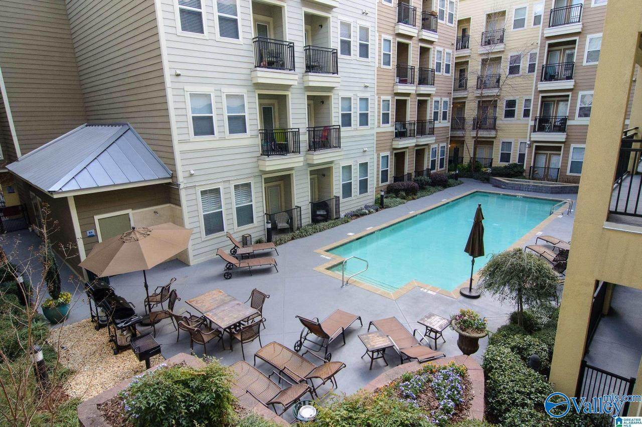 401 20th Street - Photo 1