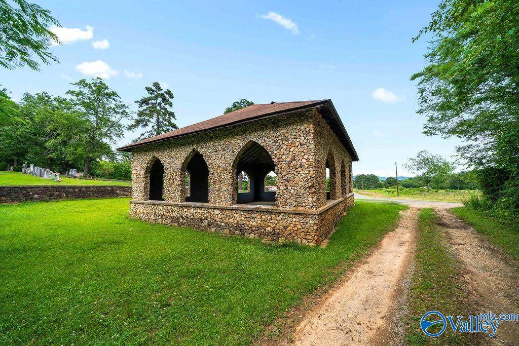 https://bt-photos.global.ssl.fastly.net/nalmls/orig_boomver_2_21918497-2.jpg