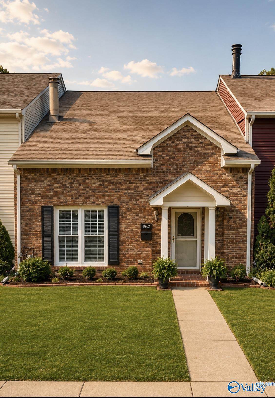 1562 River Bend Place - Photo 1