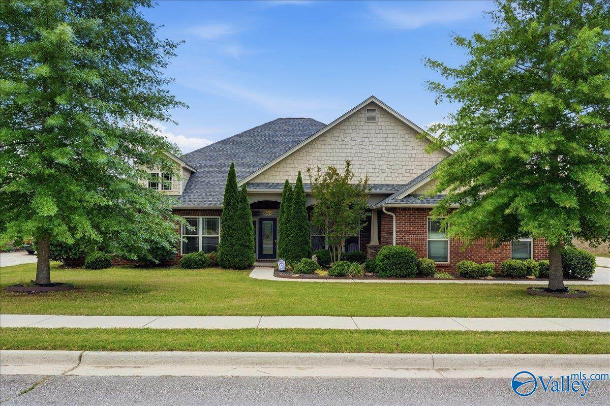 214 Maplebrook Drive - Photo 1