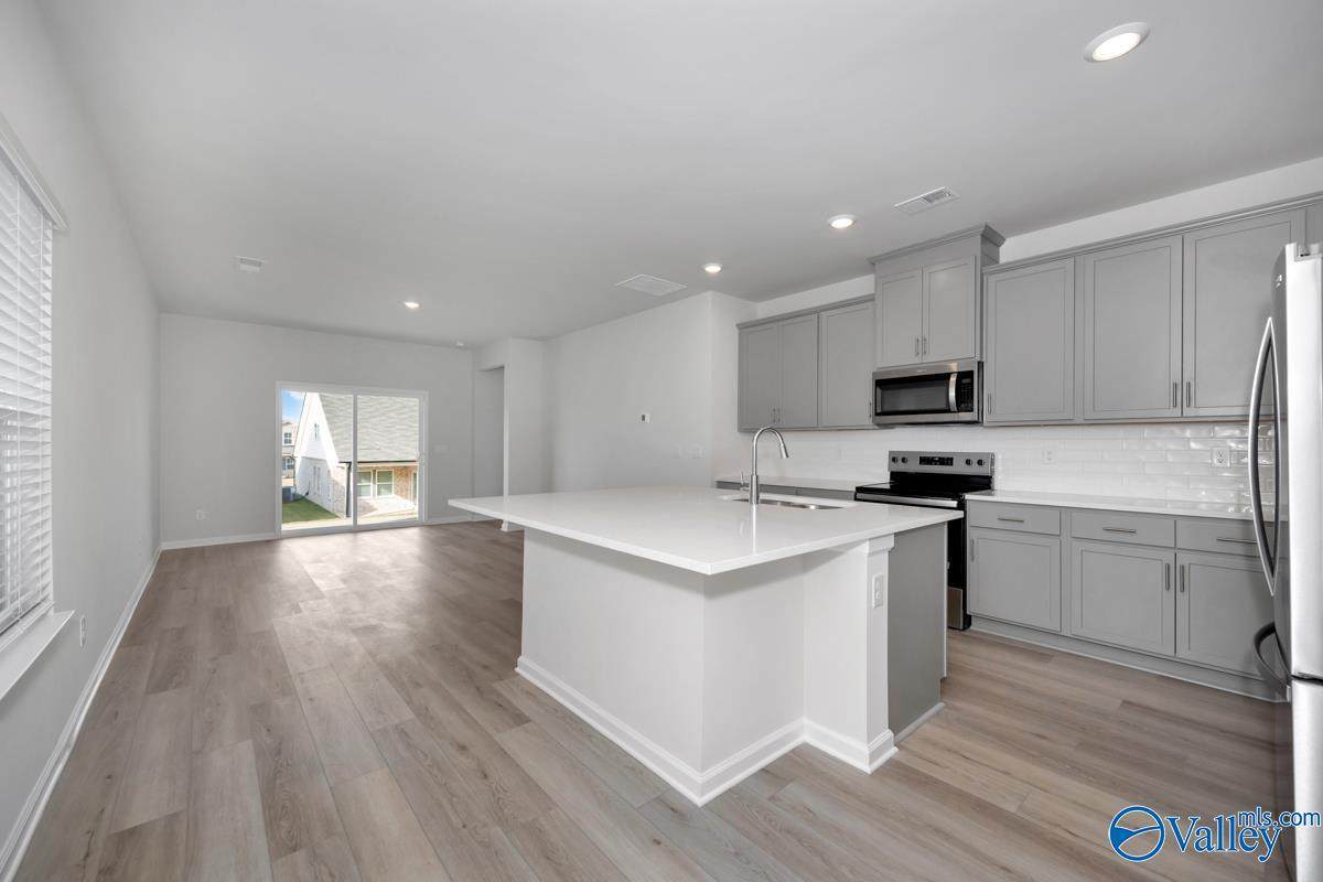 8190 Gaskin Boulevard - Photo 1