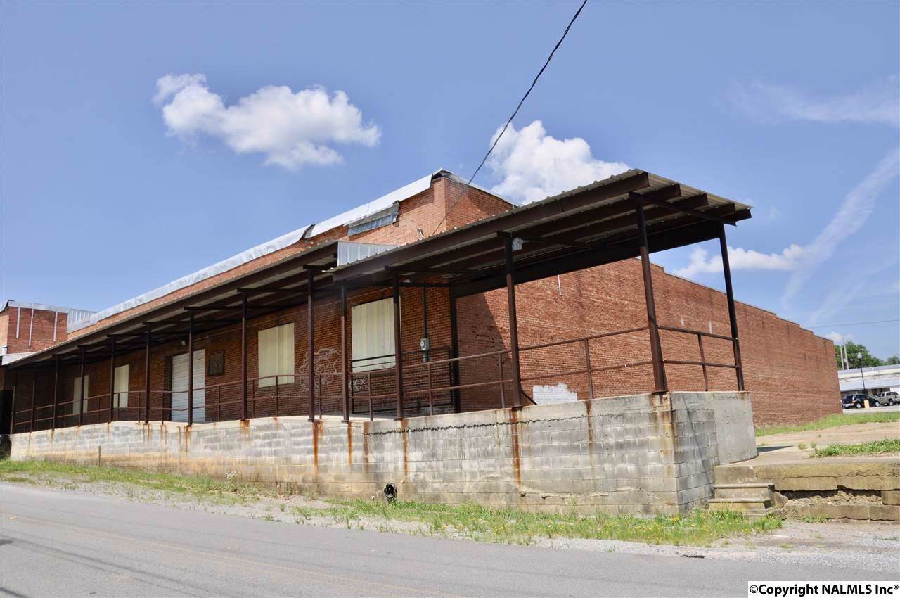 194 2ND STREET - Photo 1