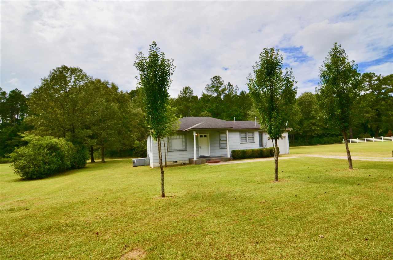 1208 Hooks Lake Road - Photo 1