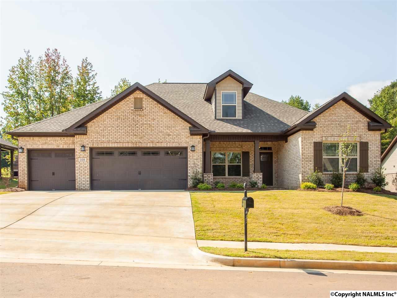108 Oakside Circle - Photo 1